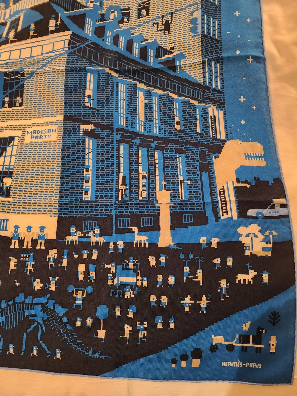 Hermes Madison Party Scarf 100 Cashmere Blend, Minecraft Pattern, Blue NWT